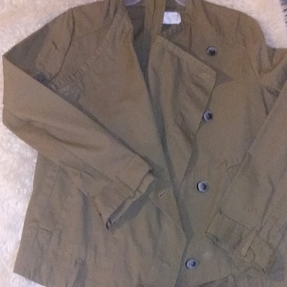 Jacket - Picture 1 of 4